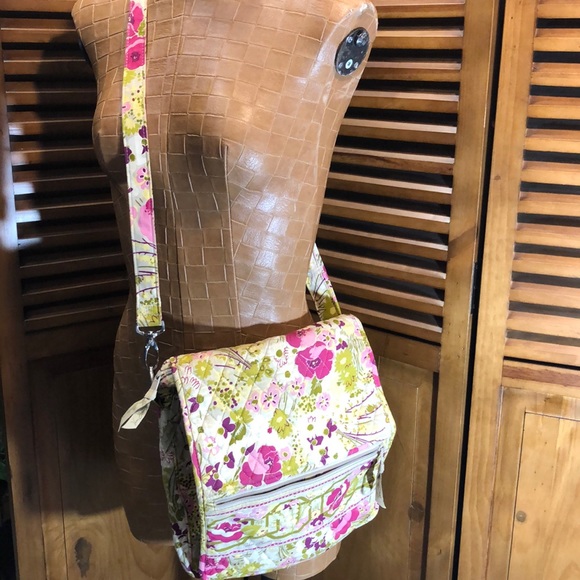 Vera Bradley Make Me Blush Messenger Bag Crossbody - Picture 2 of 7
